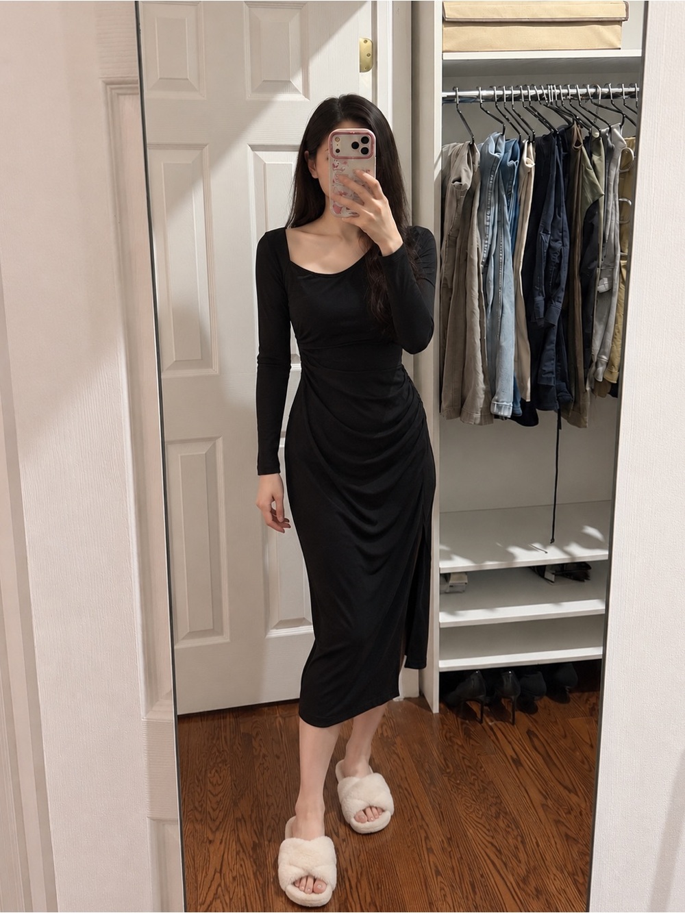 Women's Black Long-Sleeve Ruched Midi Dress